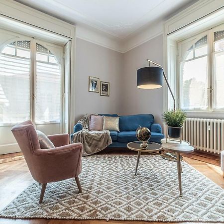 Joivy Sophisticated 3-Bed Flat With Desk Apartment Milan Exterior photo
