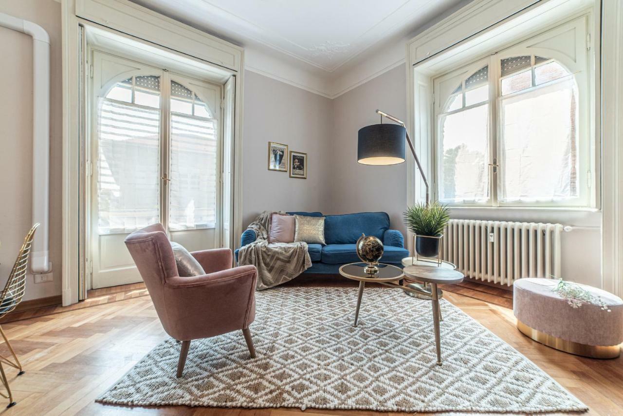 Joivy Sophisticated 3-Bed Flat With Desk Apartment Milan Exterior photo
