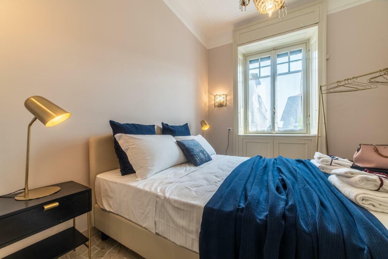 Joivy Sophisticated 3-Bed Flat With Desk Apartment Milan Exterior photo